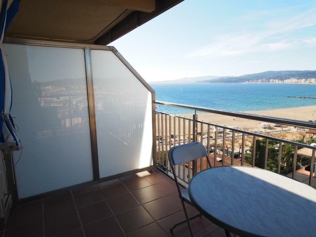 Seafront Apartment In パラモス エクステリア 写真