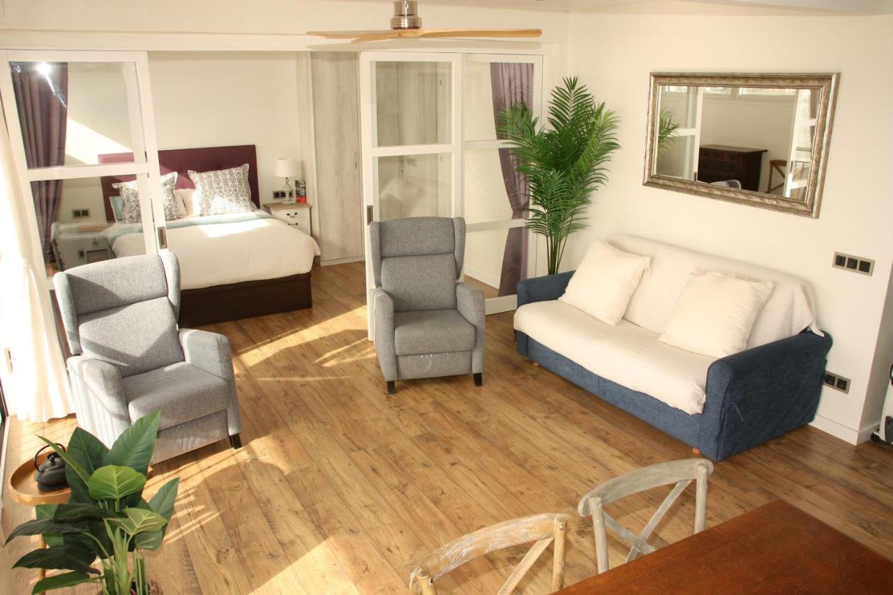 Seafront Apartment In パラモス エクステリア 写真