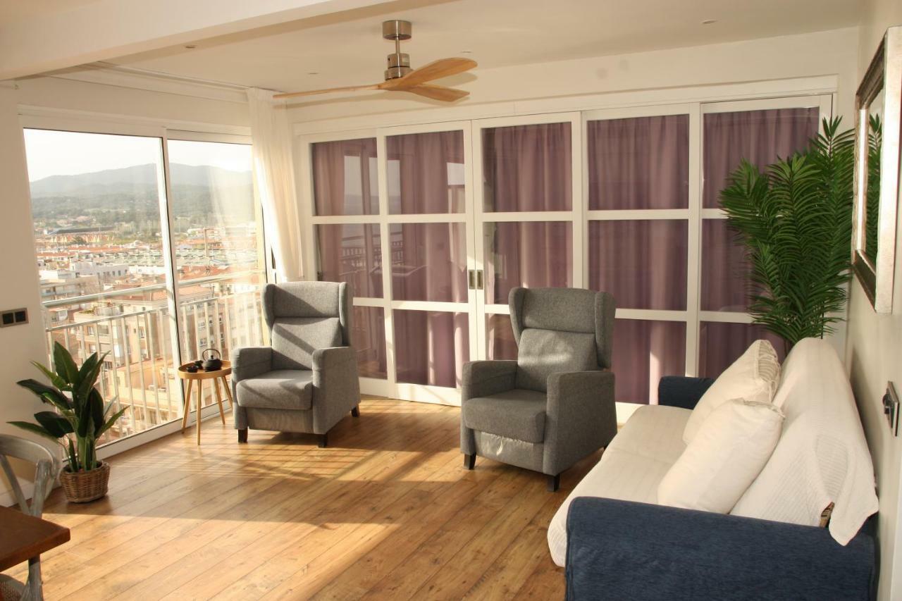Seafront Apartment In パラモス エクステリア 写真