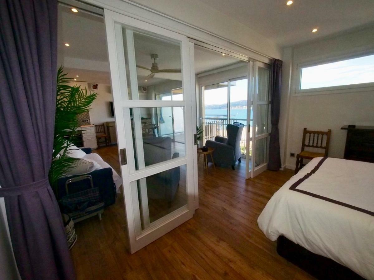 Seafront Apartment In パラモス エクステリア 写真
