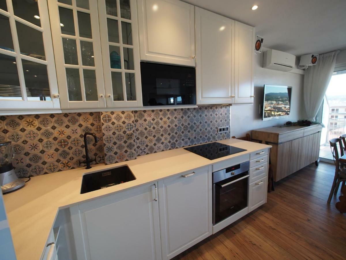 Seafront Apartment In パラモス エクステリア 写真