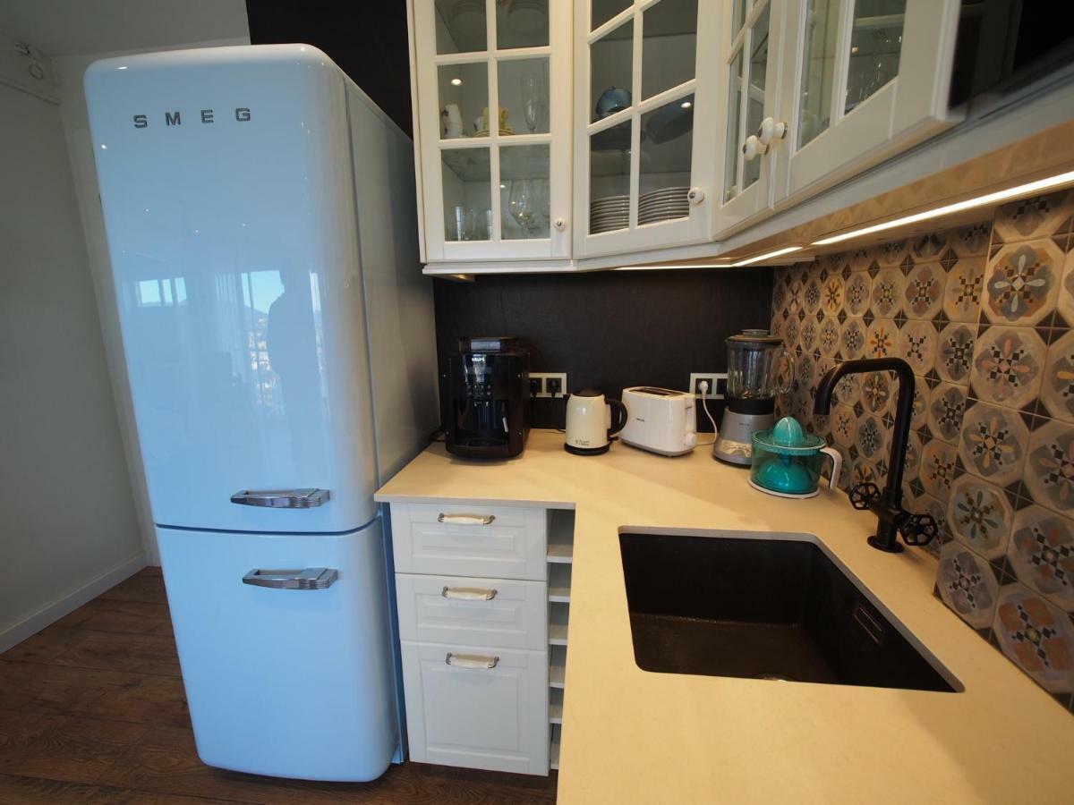 Seafront Apartment In パラモス エクステリア 写真
